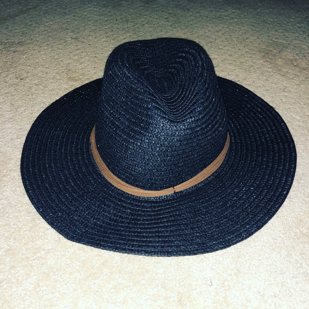Black Sunhat